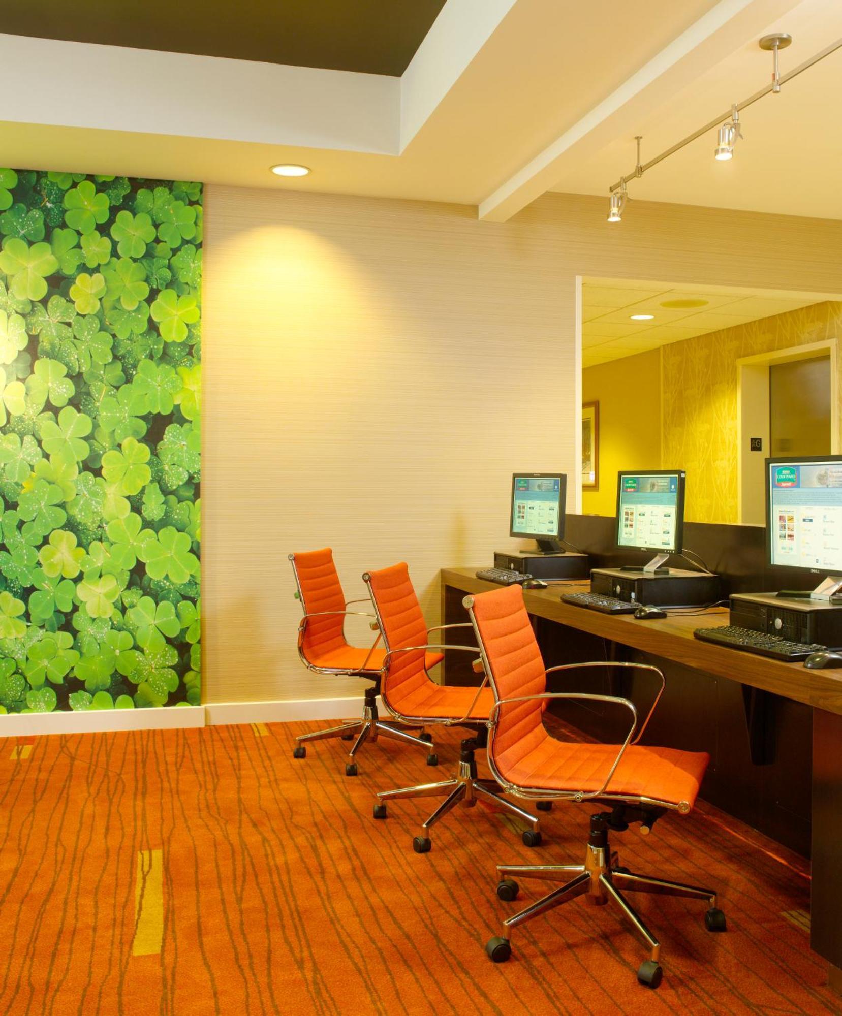 คอร์ตยาร์ด ฟิลาเดลเฟีย แลงฮอร์น Hotel ภายนอก รูปภาพ
