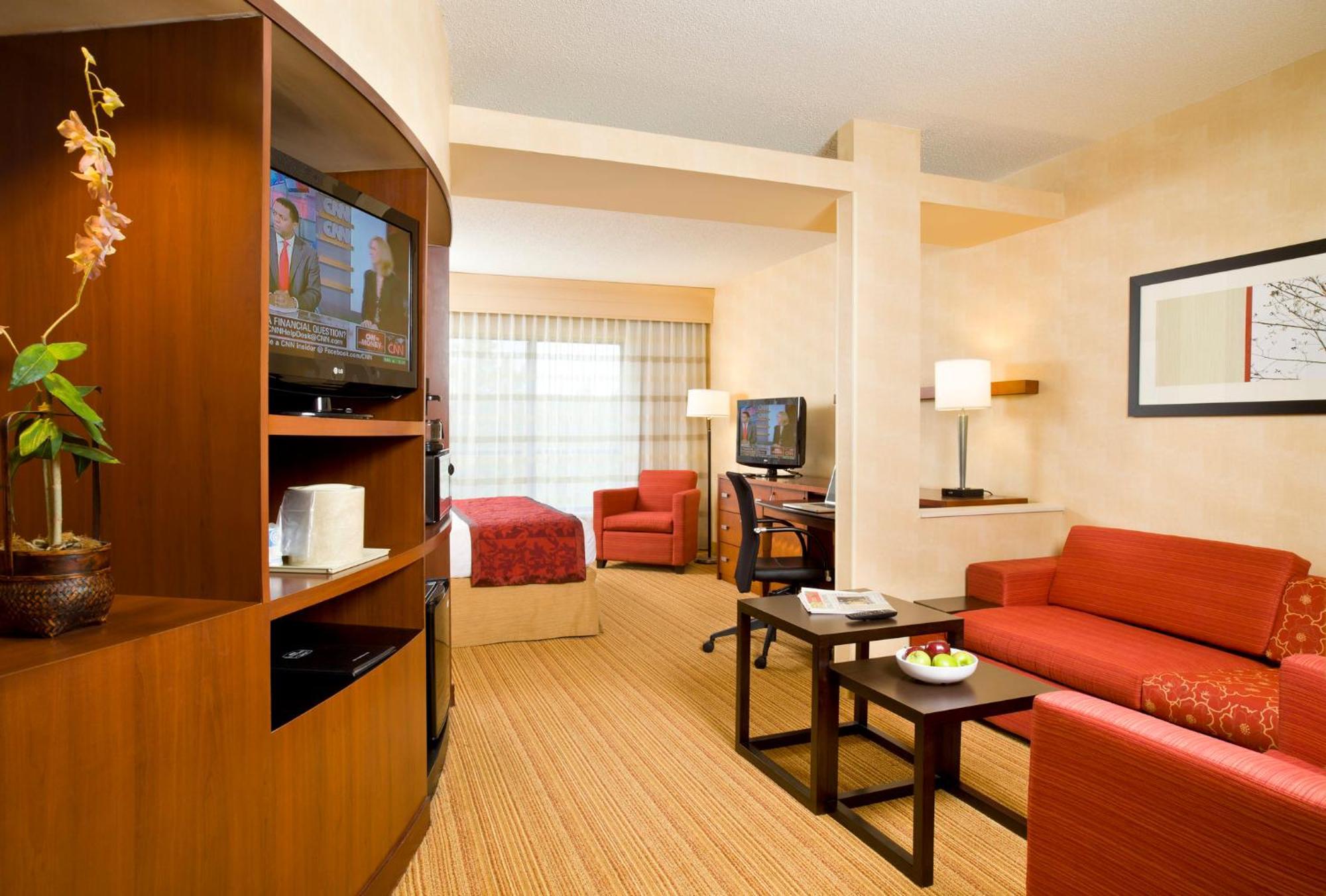คอร์ตยาร์ด ฟิลาเดลเฟีย แลงฮอร์น Hotel ภายนอก รูปภาพ