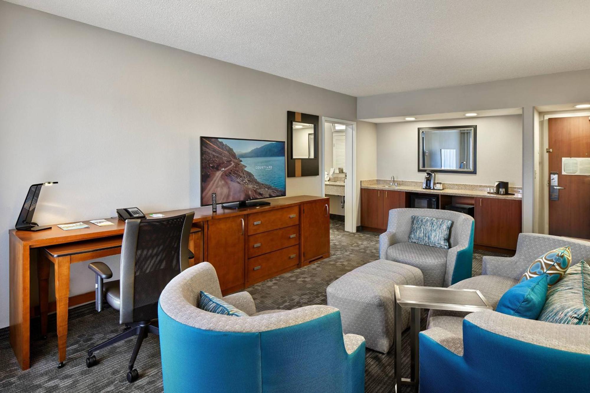 คอร์ตยาร์ด ฟิลาเดลเฟีย แลงฮอร์น Hotel ภายนอก รูปภาพ