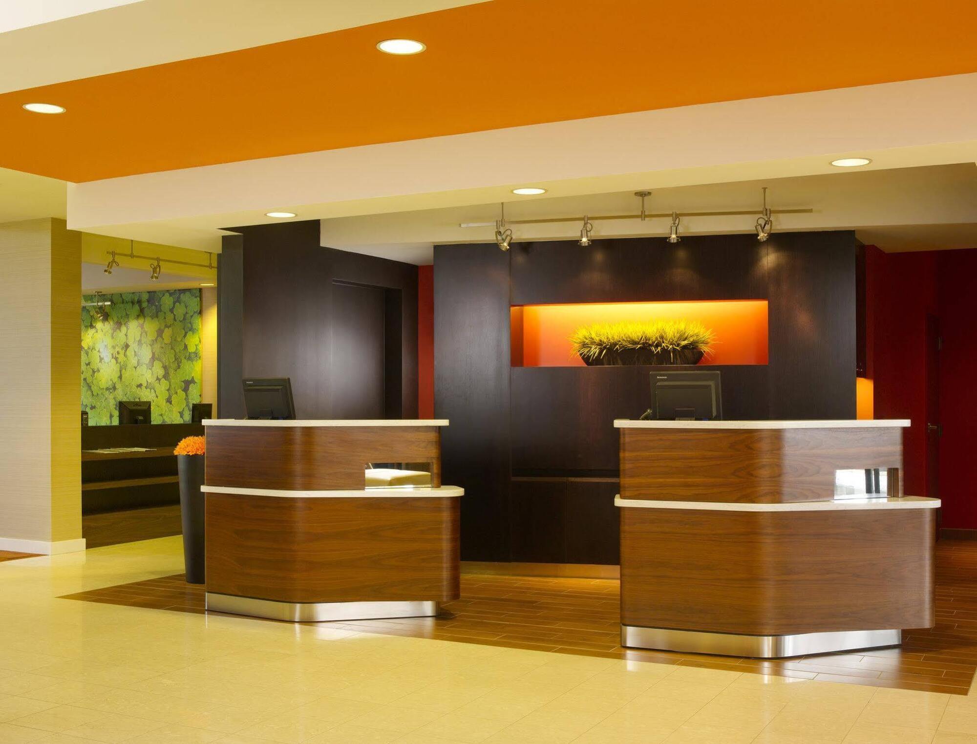 คอร์ตยาร์ด ฟิลาเดลเฟีย แลงฮอร์น Hotel ภายนอก รูปภาพ